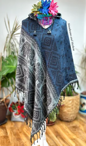 BLUE INDIAN ELEPHANT HOODED PONCHO BLUE INDIAN ELEPHANT HOODED PONCHO