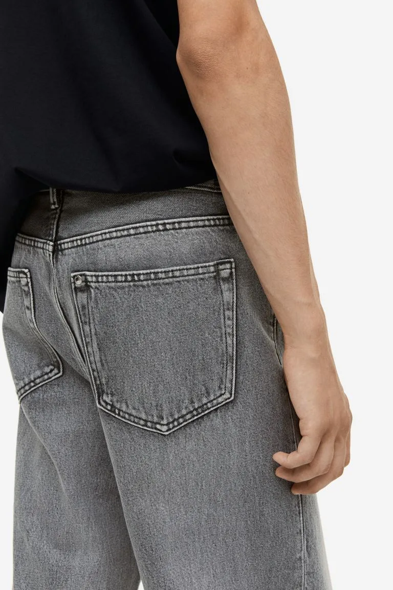 H&M loose jeans