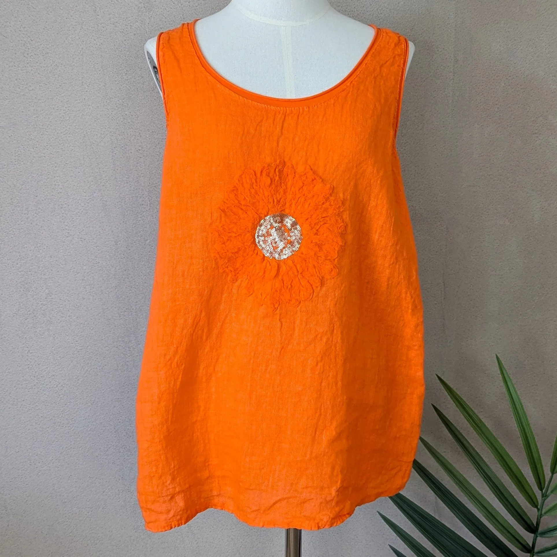 Linen front flower embroidery and sequin top (M)